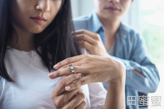 婚外情男人冷落你，聪明女人该怎么做